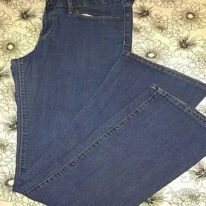 New Levi's Bootcut jeans